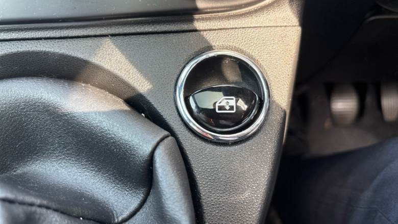 Fiat 500 1.0 Mild Hybrid Dolcevita [Part Leather] 3dr Petrol Hatchback